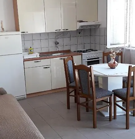 Andrijana Apartman *